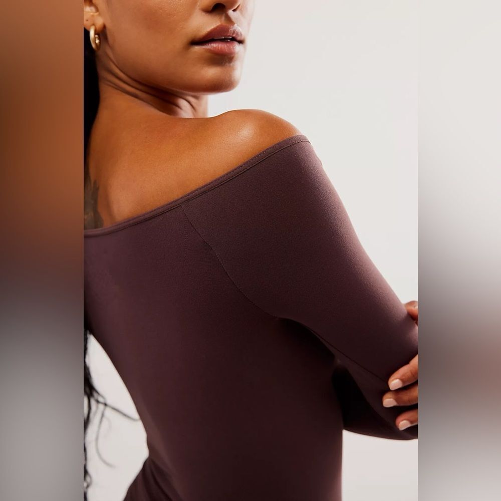 🆕Free People Intimately NWOT Off the Shoulder Lg Sleeve Choc Merlot (FP-32/33) - Picture 3 of 5